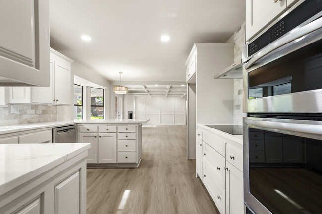 Building Photo - 8747 S 68th E Ave