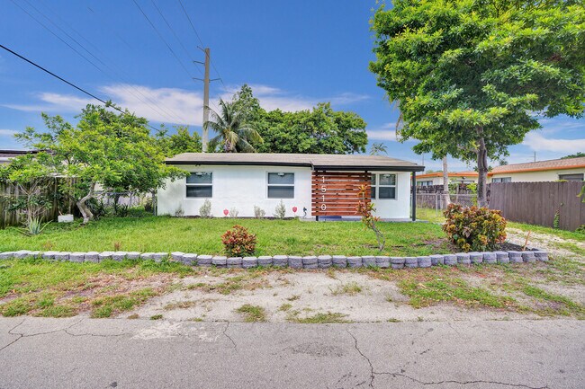 Building Photo - 1510 S 23rd Ave