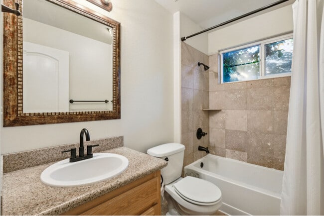 Building Photo - 3004 Portola Way