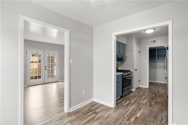 Building Photo - 6505 Cedar Bend Ct