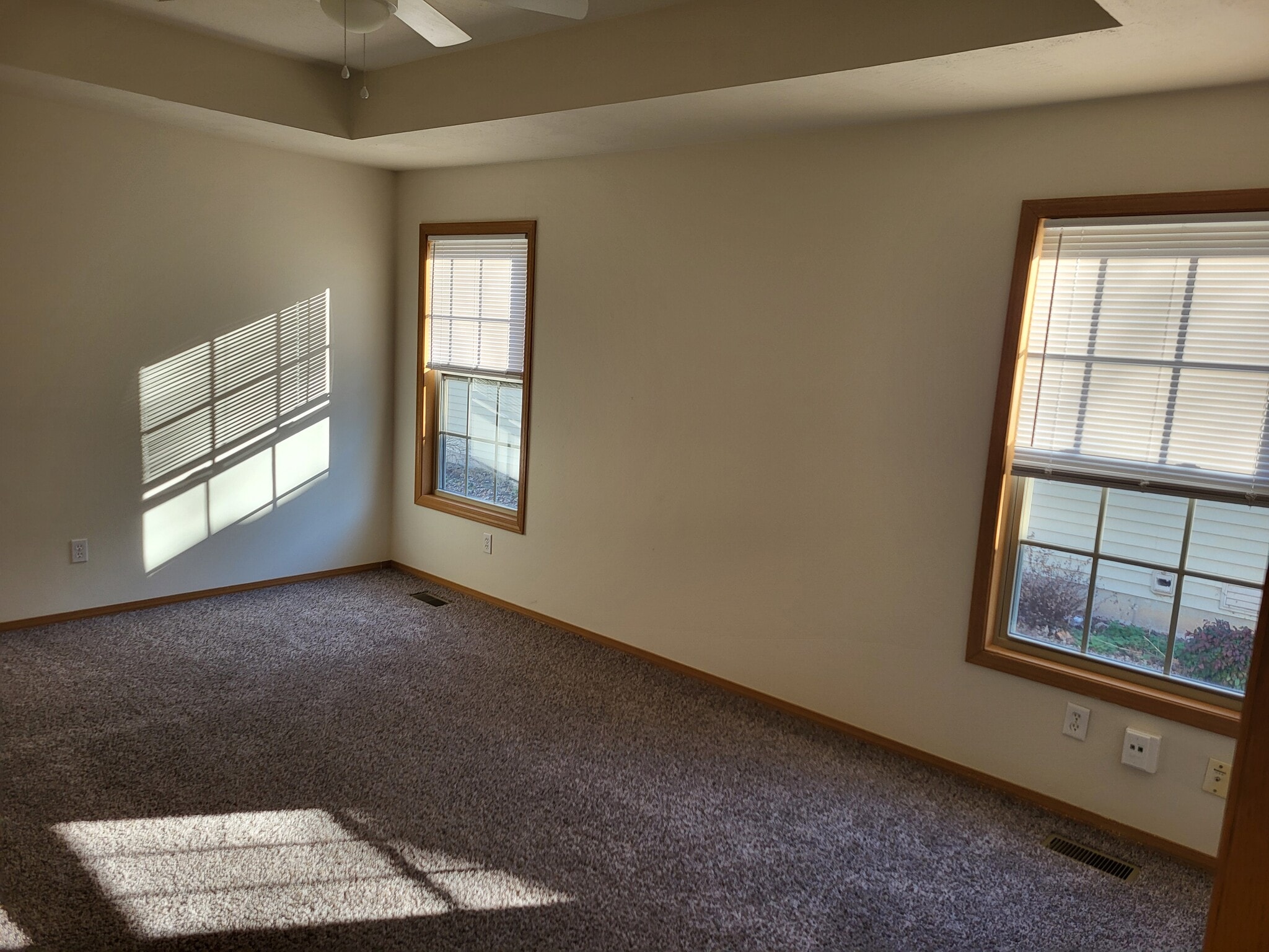 Building Photo - 2138 N Howard Ave