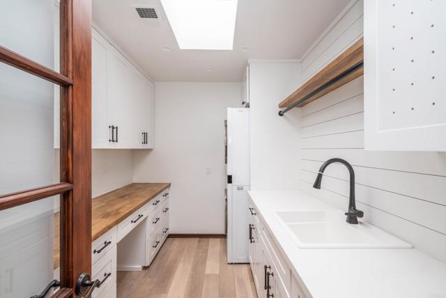 Building Photo - 1210 Cypress Dr