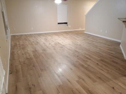 Building Photo - 2200 Weiss Ln