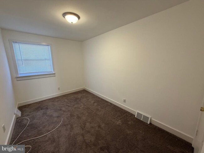 Building Photo - 12450 Knights Rd