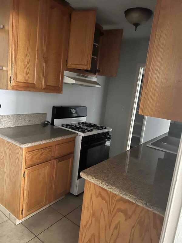 Building Photo - 2125 S Beverly Glen Blvd