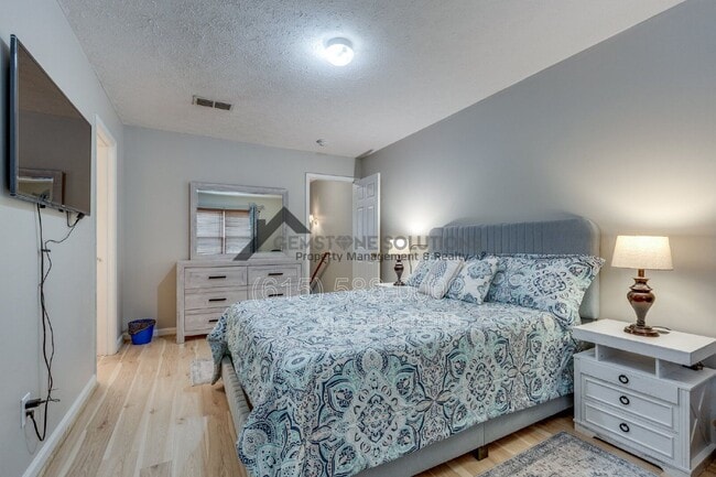 Building Photo - 668 Flintlock Ct