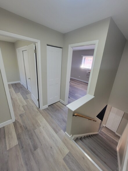 Building Photo - 310 Duane St