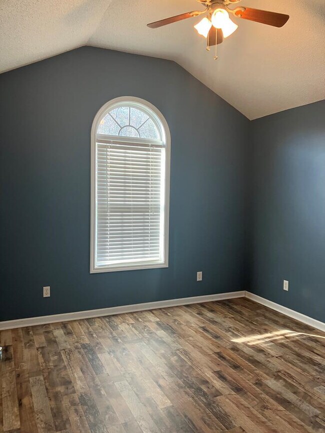 Building Photo - 2745 Navigator Cir