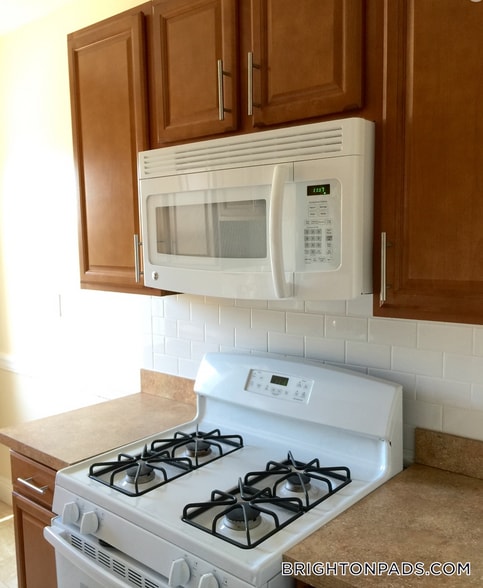 Building Photo - 135 Washington St