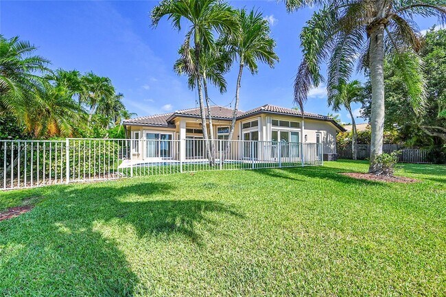 Building Photo - 512 NW 120th Dr