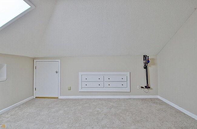 Building Photo - 702 Bookman Point