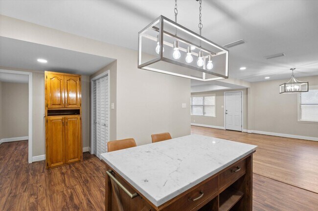 Building Photo - COMPLETELY REMODELED WITH RV/BOAT SHELTER