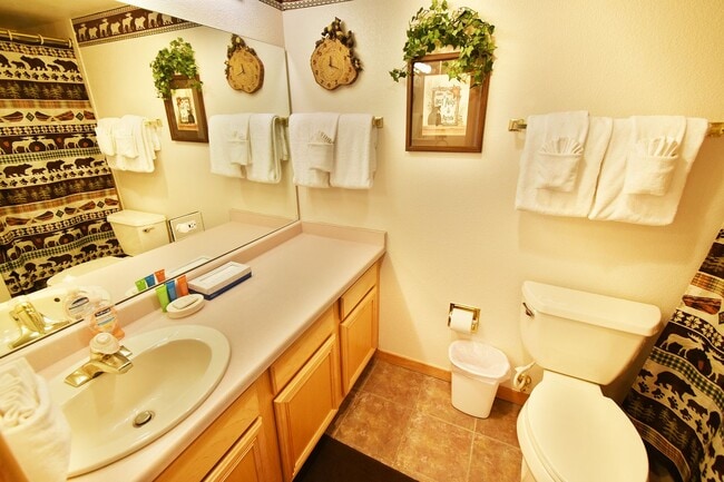 Building Photo - Long Term Rental- Towers at Lakepoint #208