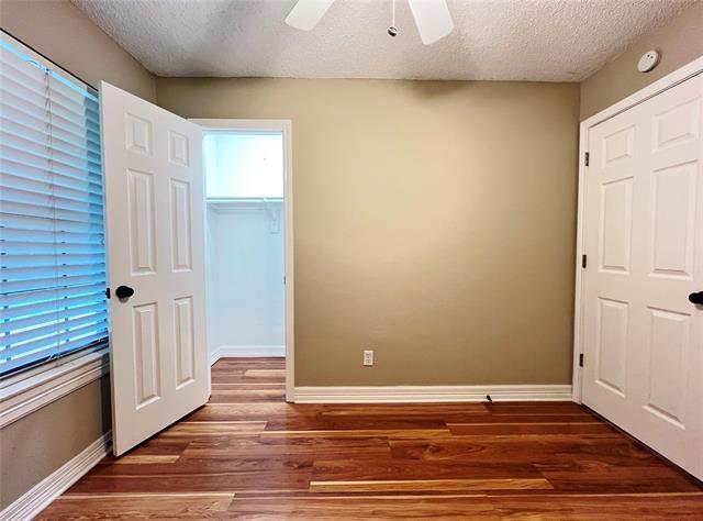 Building Photo - 3514 Riverview Dr