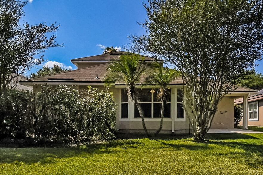 Building Photo - 732 Dewdrop Loop