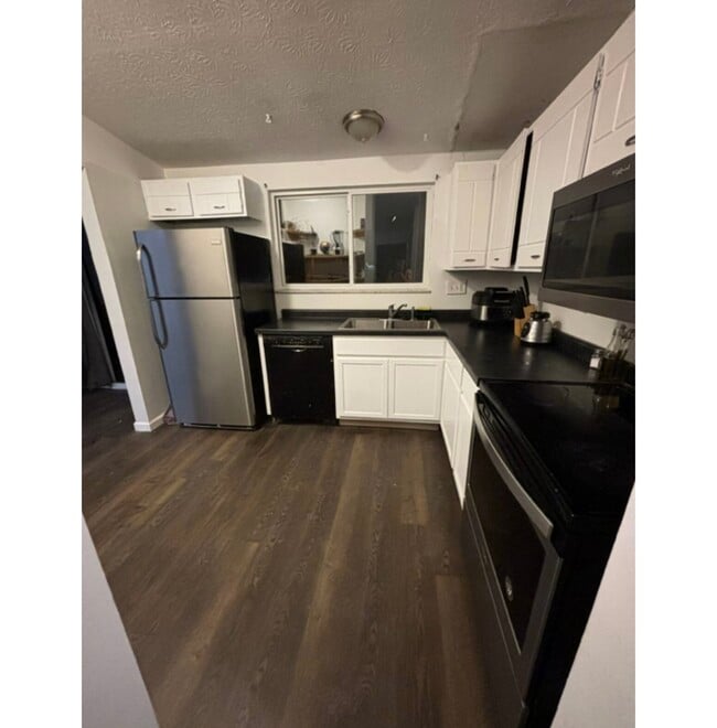 Building Photo - 3553 Triton Ct