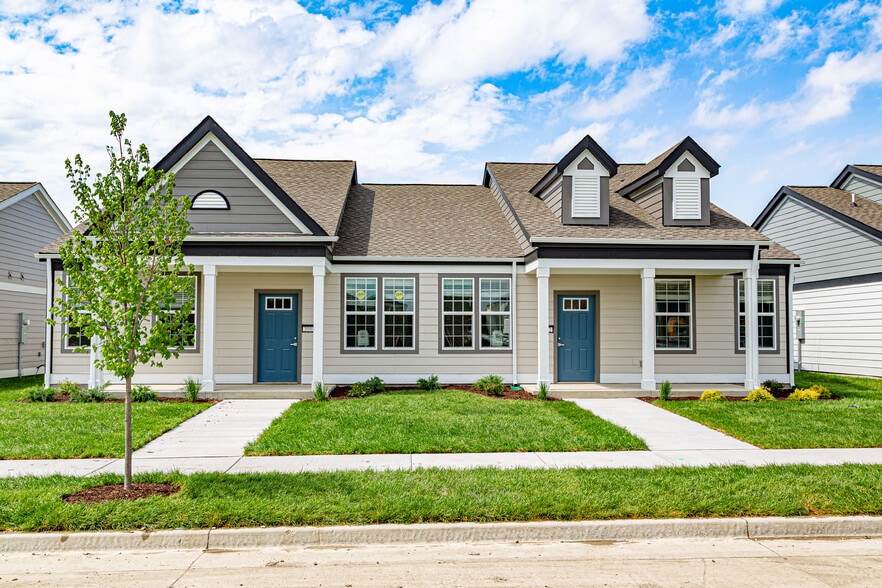 Building Photo - French District Villas