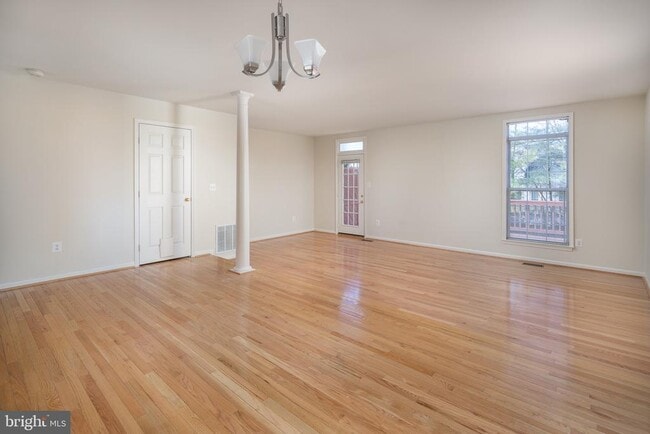 Building Photo - 6892 Kerrywood Cir