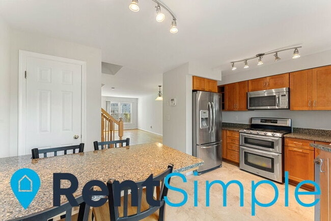 Building Photo - 3013 Colonial Springs Ct