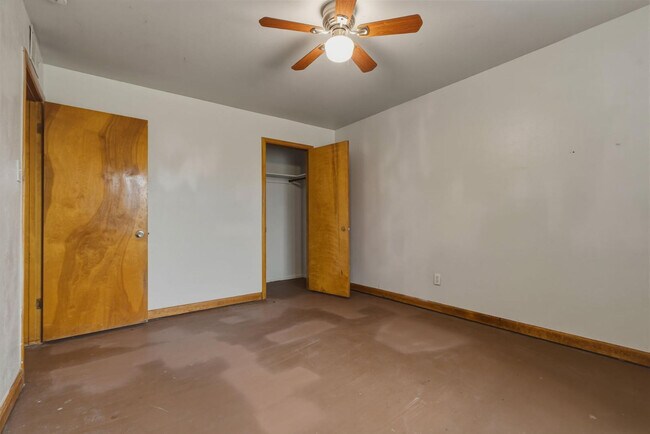 Building Photo - 3636 W Keim Dr