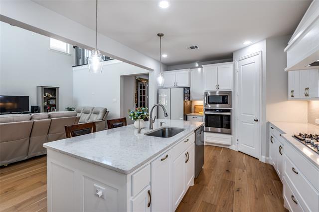 Building Photo - 8468 Wembley