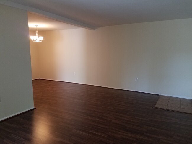 Building Photo - 2br/1.5ba with new laminate flooring, new ...