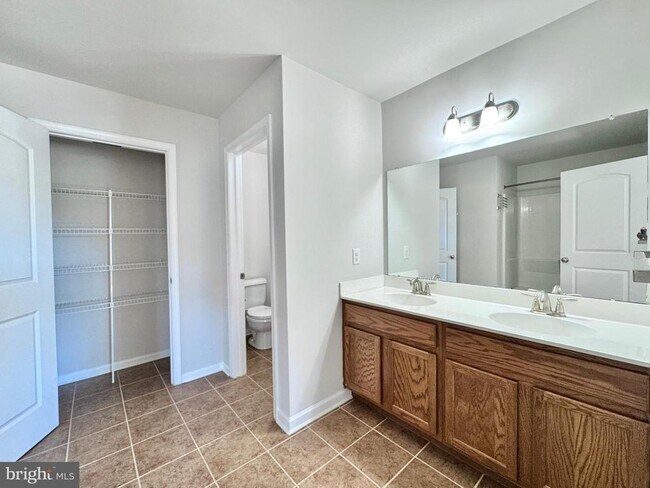 Building Photo - 312 Wilkinson Dr