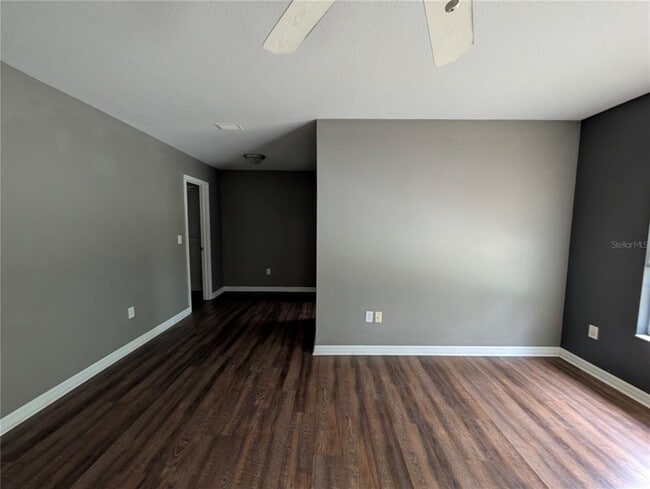 Building Photo - 138 SW Gremlin Way