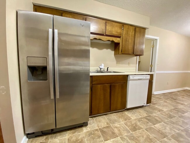 Building Photo - COMING JULY 2026! (Pet Friendly)