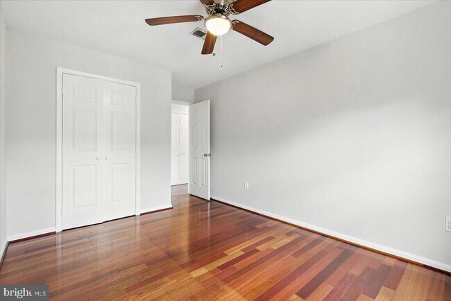 Building Photo - 1562 Kingstream Cir