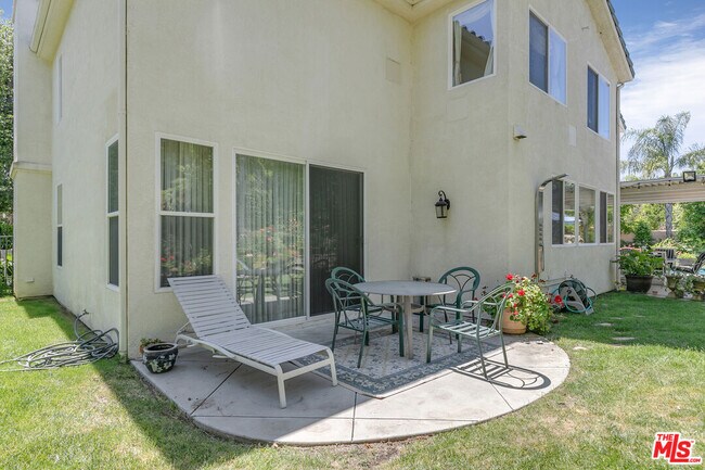 Building Photo - 24901 Vista Verenda