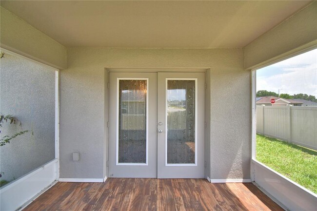 Building Photo - 605 Vittorio Dr