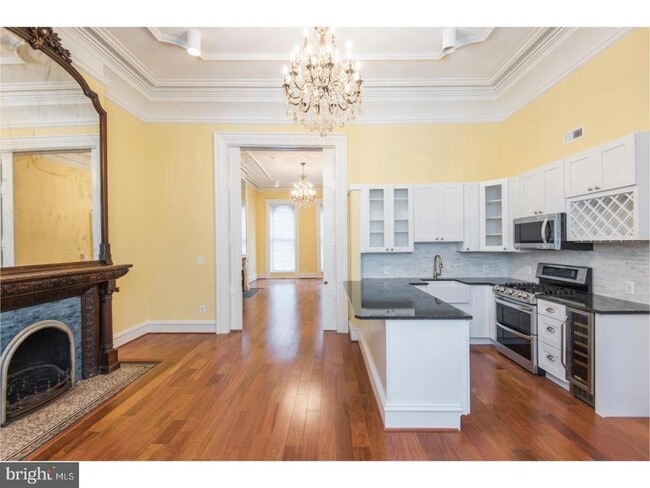 Building Photo - 2129 Walnut St