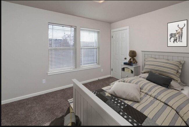 Building Photo - 21328 Oakview Dr
