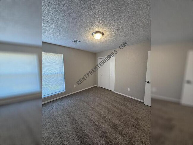 Building Photo - 1712 Haven Dr