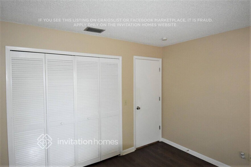 Building Photo - 6524 Seafairer Dr