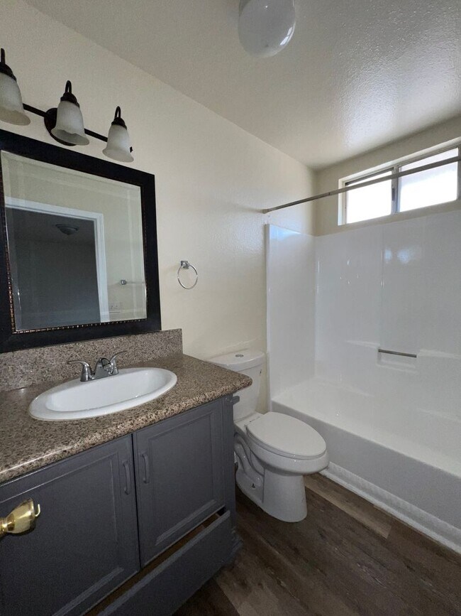 Building Photo - Adelanto Family Neighborhood! $2,100 3 Bedroom, 2 Bath Single Family Home for Rent