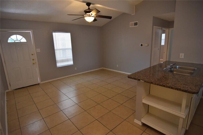 Building Photo - P1-2913 East 51st Street Austin, TX 78723