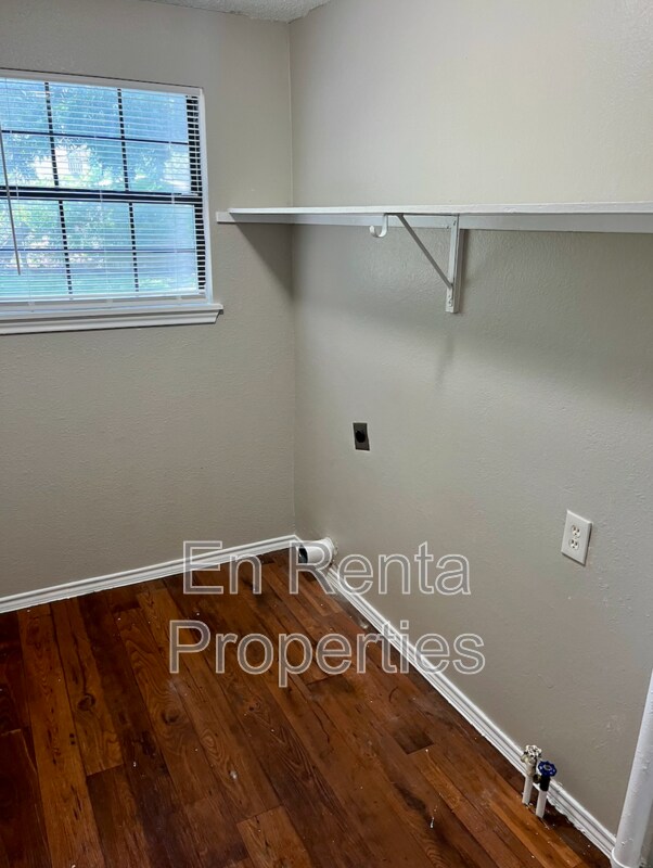 Building Photo - 7717 Corina Dr