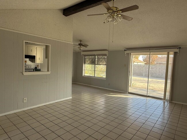 Building Photo - 108 Fiesta Dr