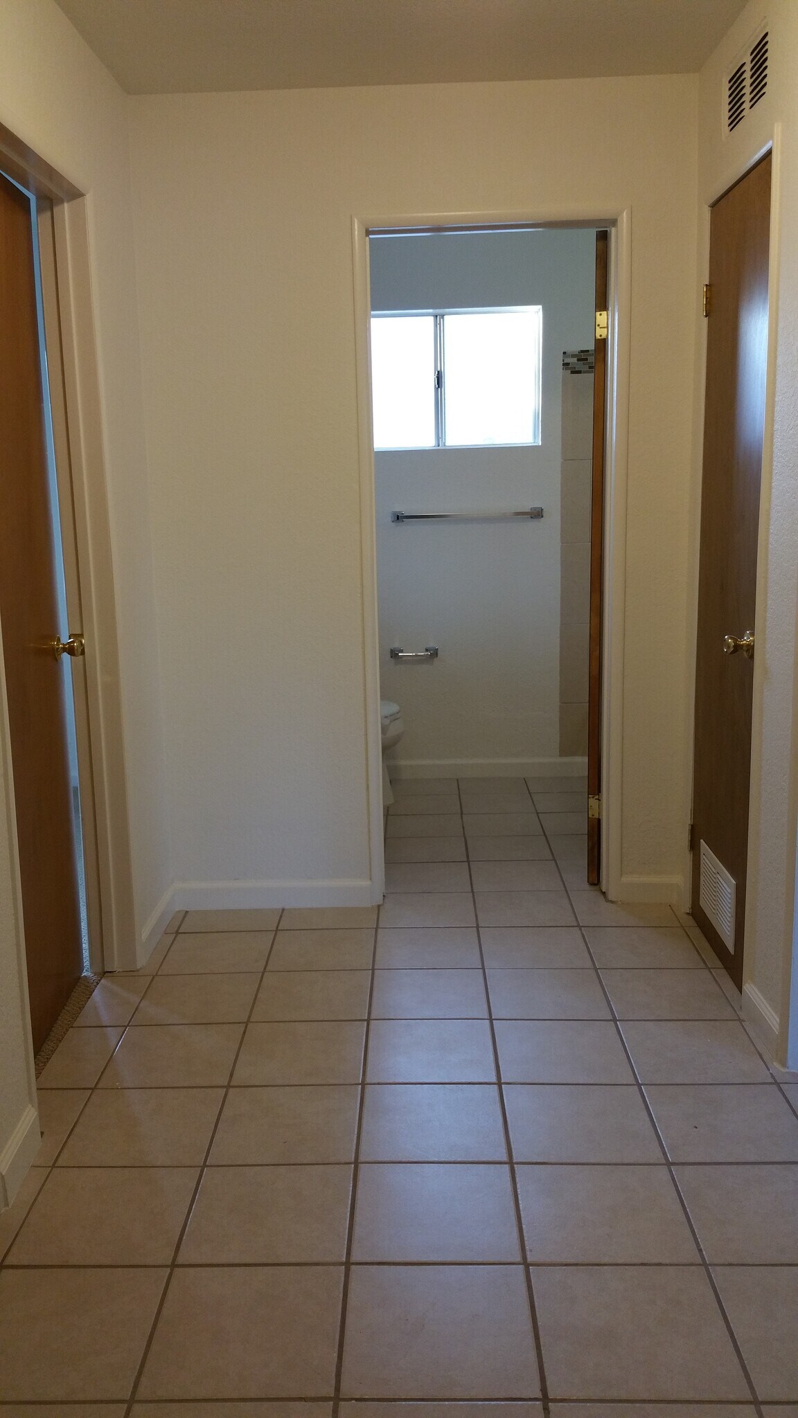 HallWay - 3843 Huron Ave