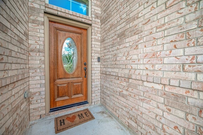 Building Photo - 2211 Argos Dr