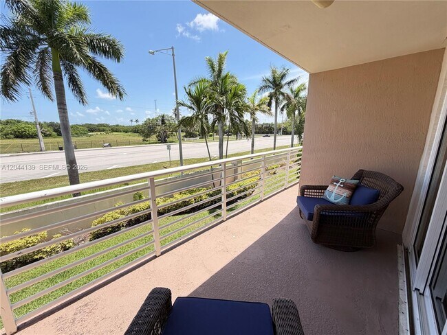 Building Photo - 2711 Ocean Club Blvd