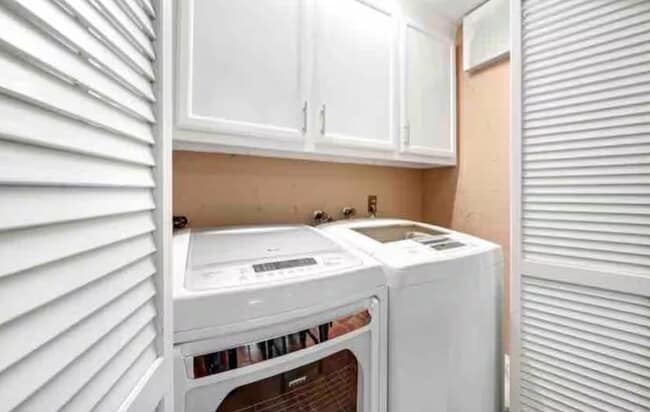 Building Photo - 2526 Creekway Cir