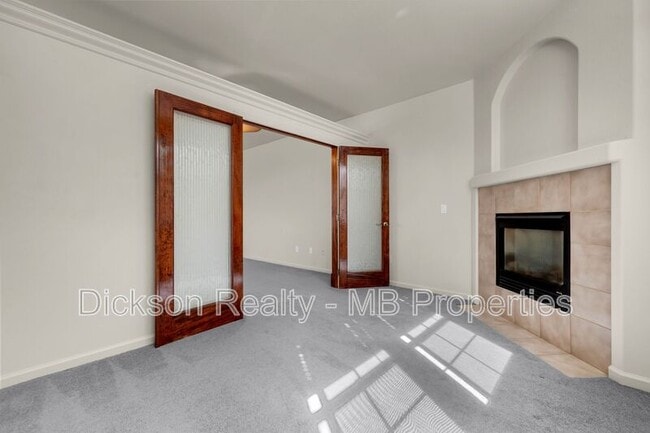 Building Photo - 2447 Anqua Dr