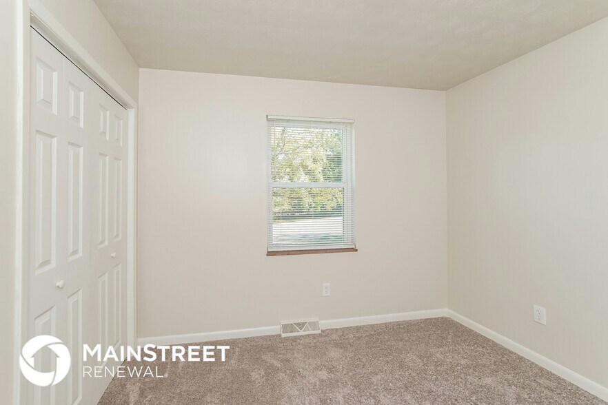 Building Photo - 401 Swanee Dr