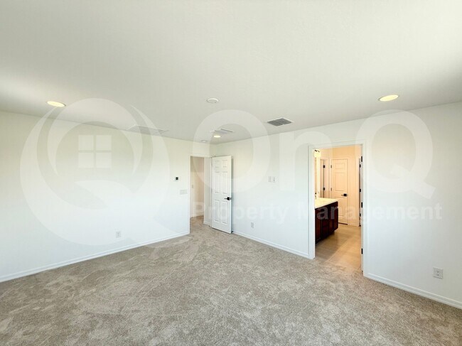 Building Photo - 11216 S 56th Ln