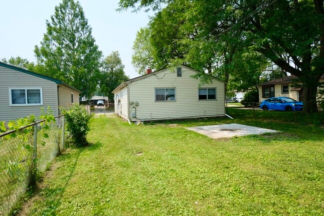 Building Photo - 20341 Rosedale St
