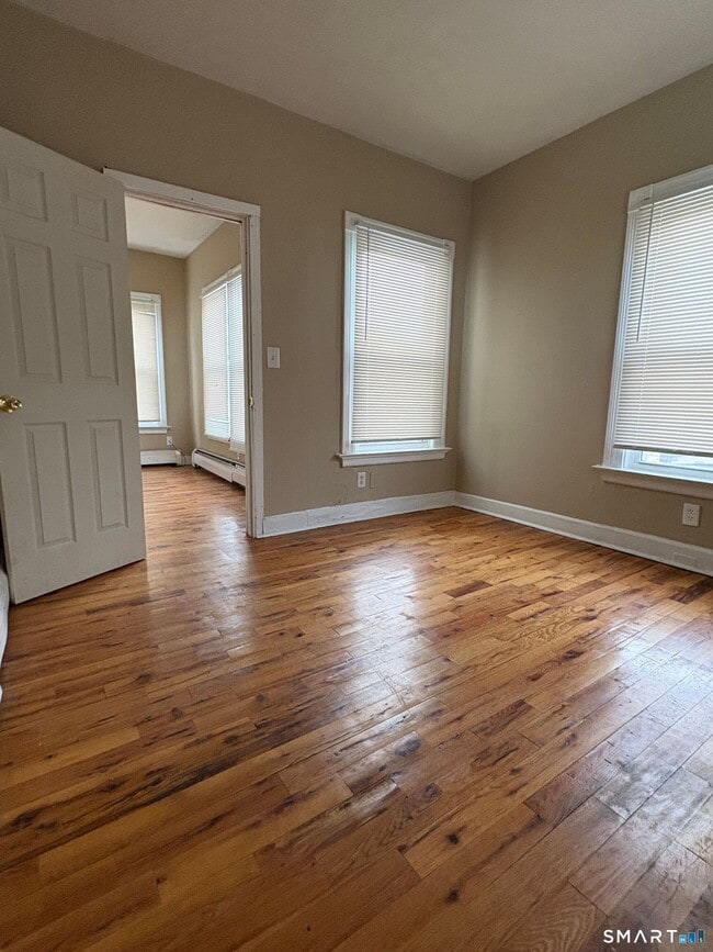 Building Photo - 151 Fitch St