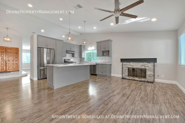 Building Photo - 9814 Hibiscus Ct